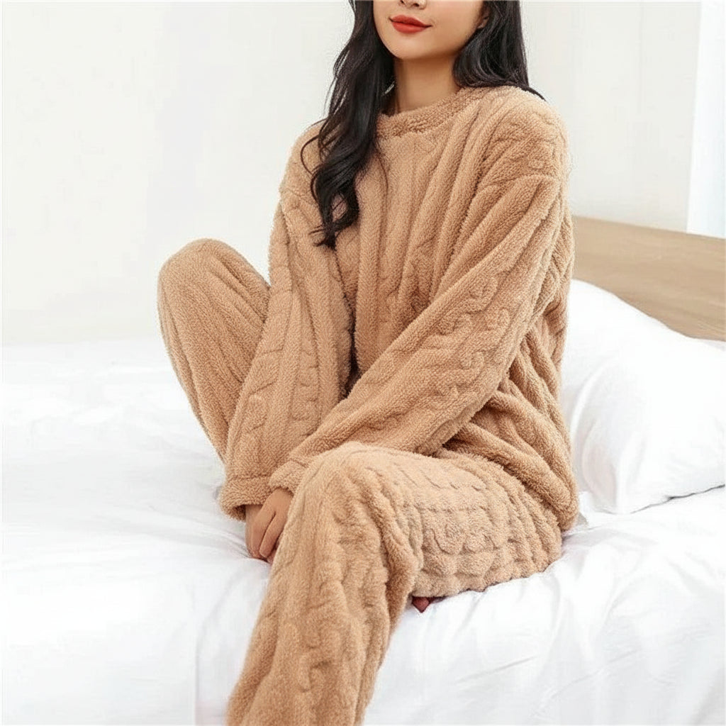 Cozy Women's Soft Pajama Set with Long Sleeves