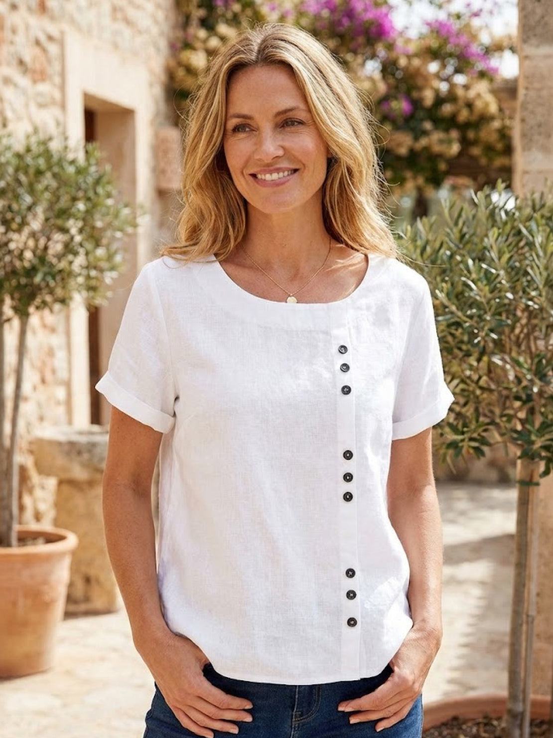 Relaxed Fit Women's Short Sleeve Blouse
