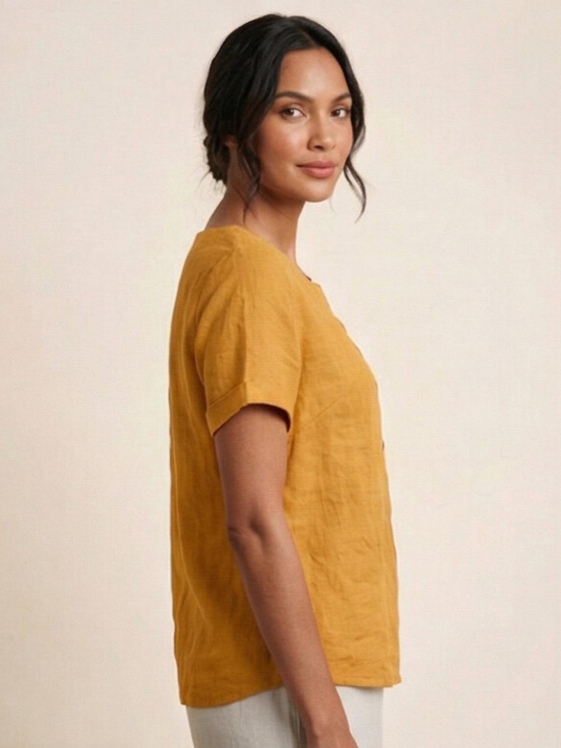 Relaxed Fit Women's Short Sleeve Blouse