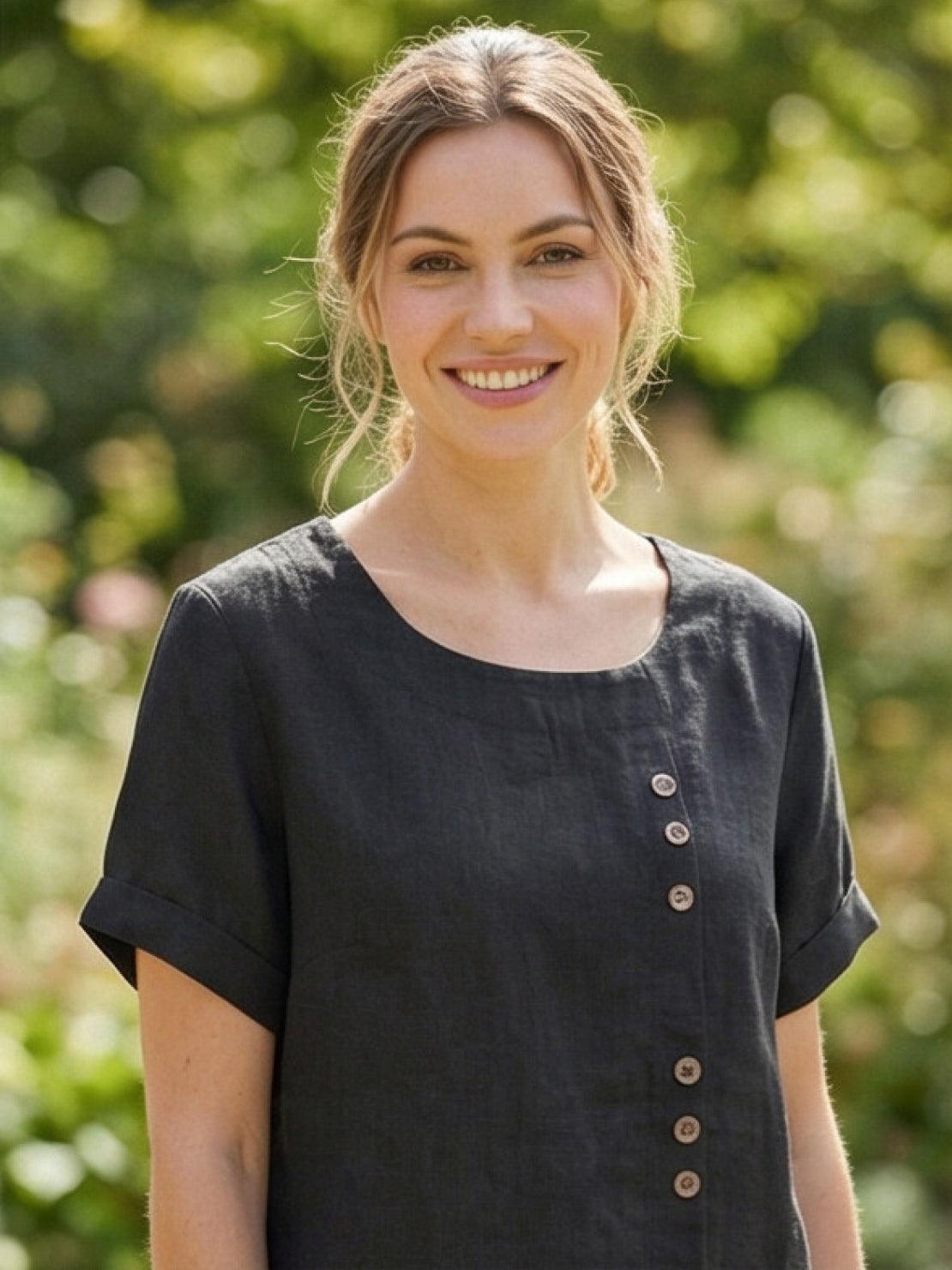 Relaxed Fit Women's Short Sleeve Blouse