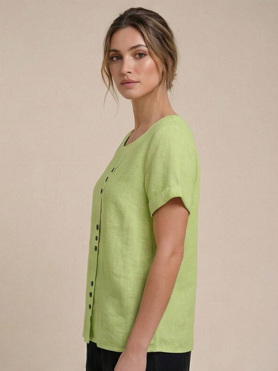 Relaxed Fit Women's Short Sleeve Blouse
