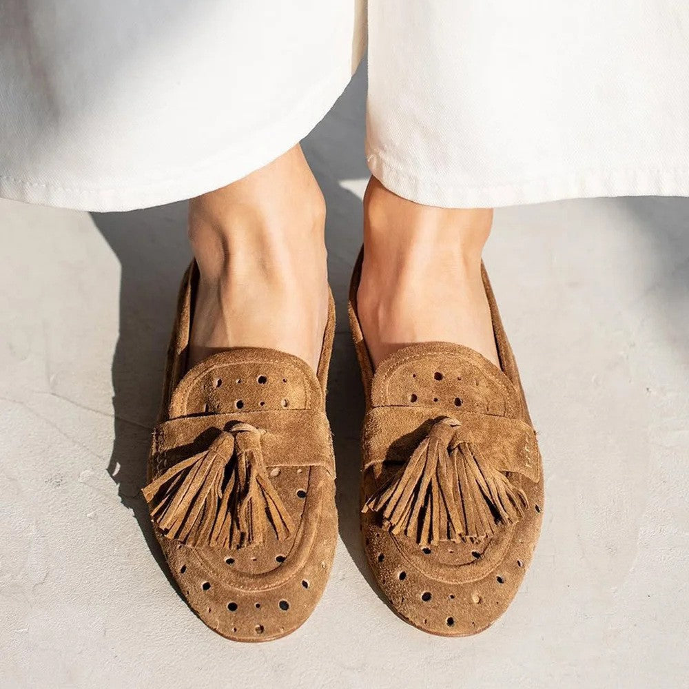 Women's Perforated Tassel Loafers - VibreMode