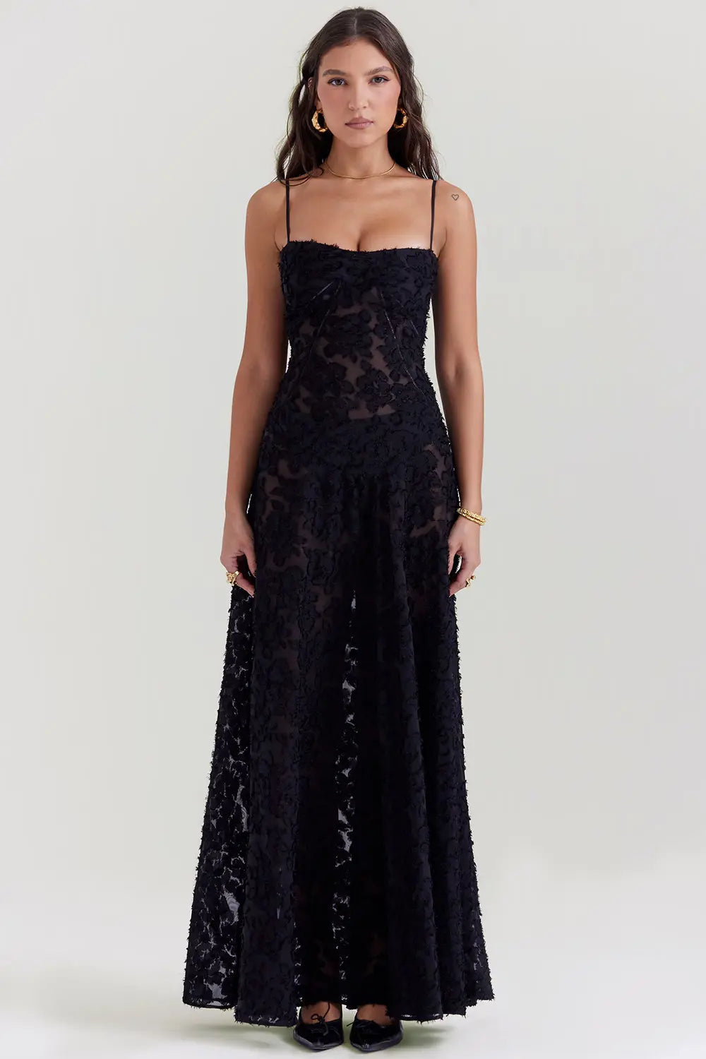 Women's Maxi Dress Fitted Bodice Flared Hem - VibreMode