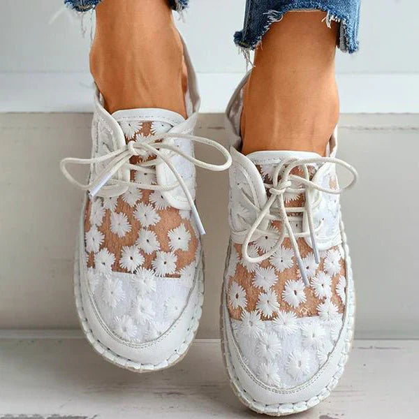 Women's Embroidered Sneakers - VibreMode