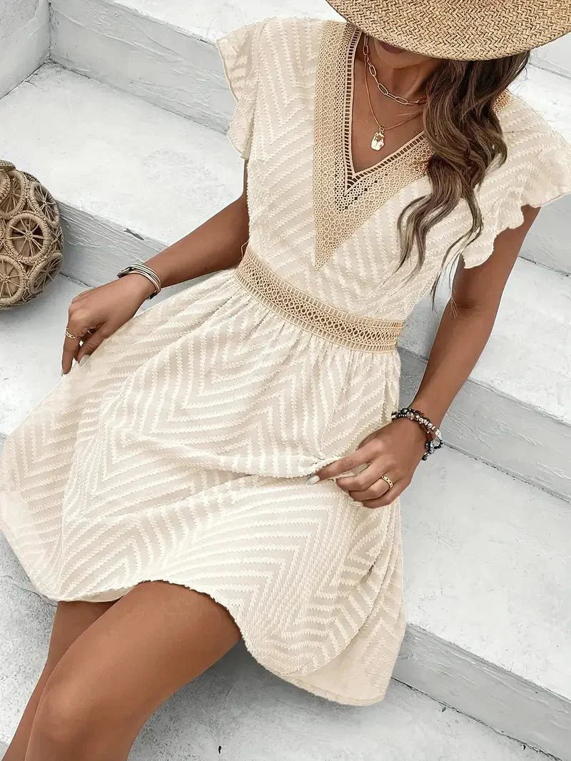 Pretty Women's Sweetheart Neck Dress