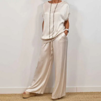 Elegant Women's Two Piece Set - VibreMode