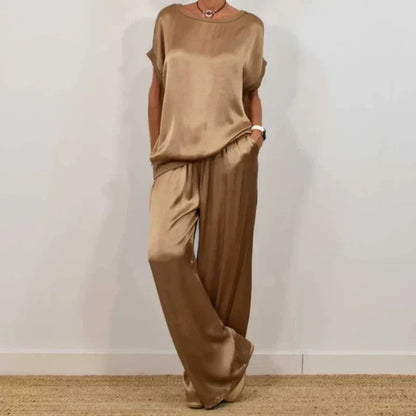 Women's Two Piece Relaxed Fit Set