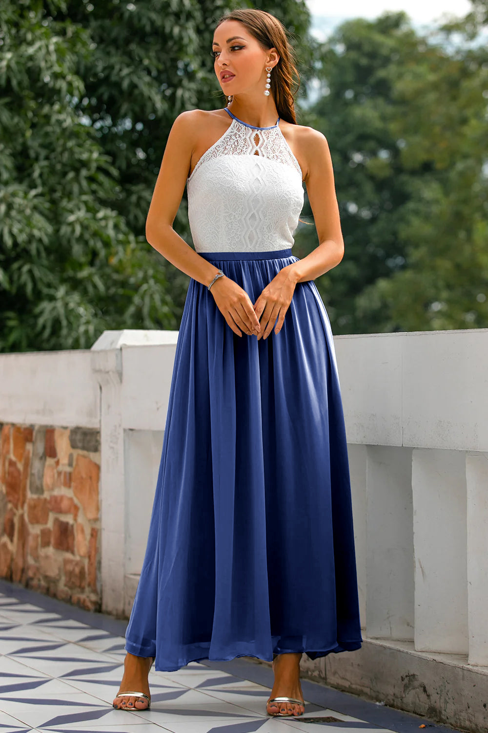 Women's Sleeveless Maxi Dress Lace Bodice Color Block