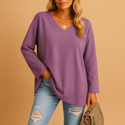 Women’s lightweight summer top with round neckline and short sleeves in various colors, ideal for warm days and casual summer looks.
