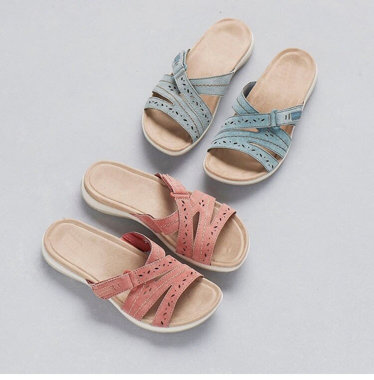 Comfortable Women's Walking Sandals with Adjustable Straps