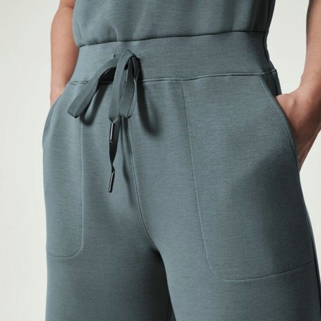 Women's Sleeveless Wide-Leg Jumpsuit
