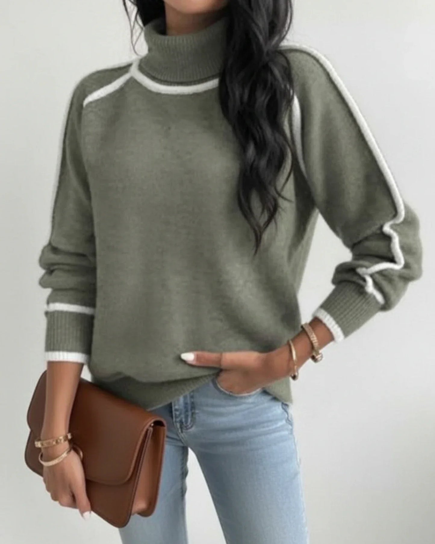 Lauren | Lightweight Women's Crew Neck Knit Sweater