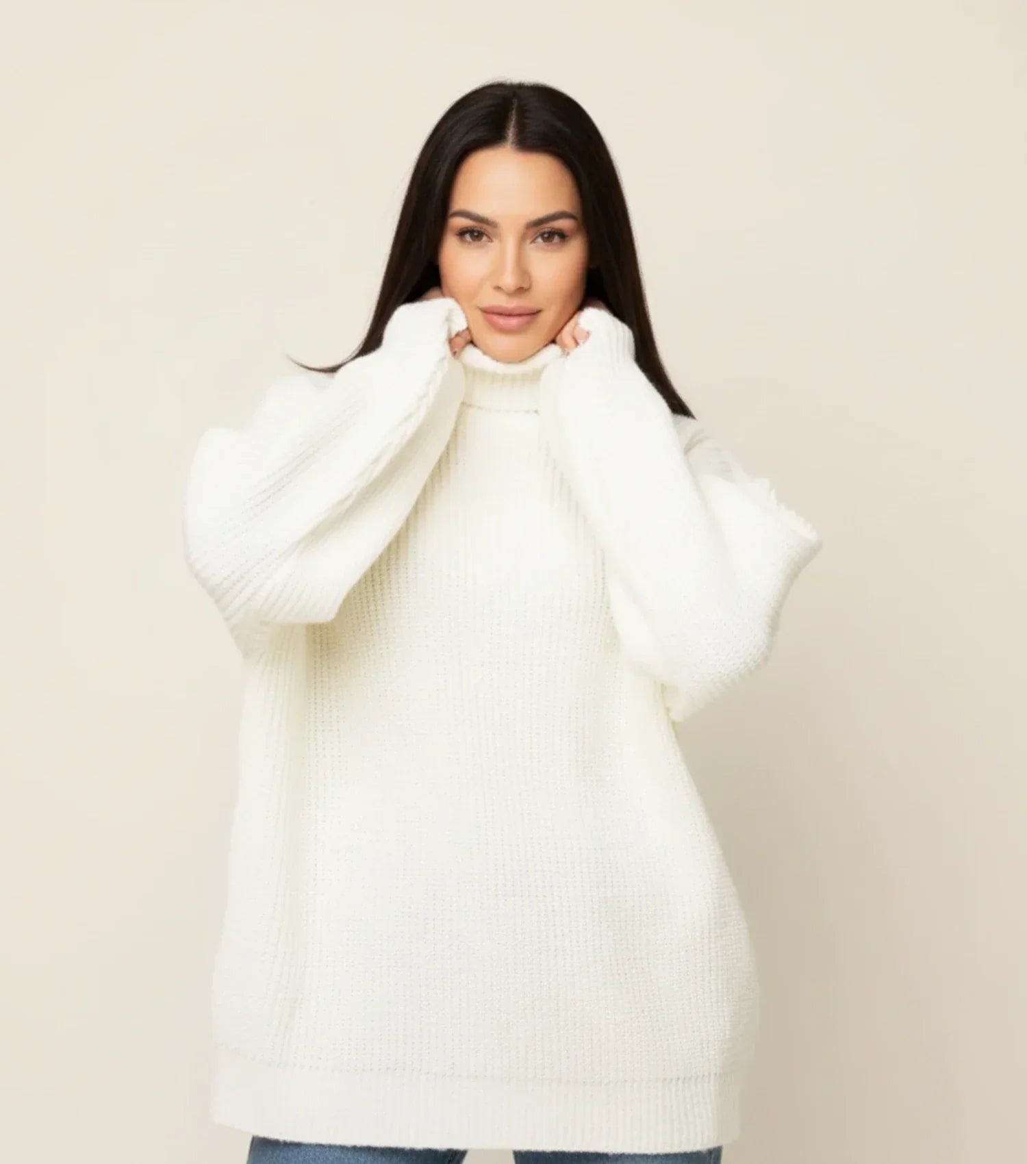 Cozy Women's Large Knit Crew Neck Sweater - VibreMode