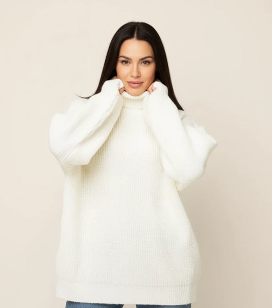 Cozy Women's Large Knit Crew Neck Sweater - VibreMode