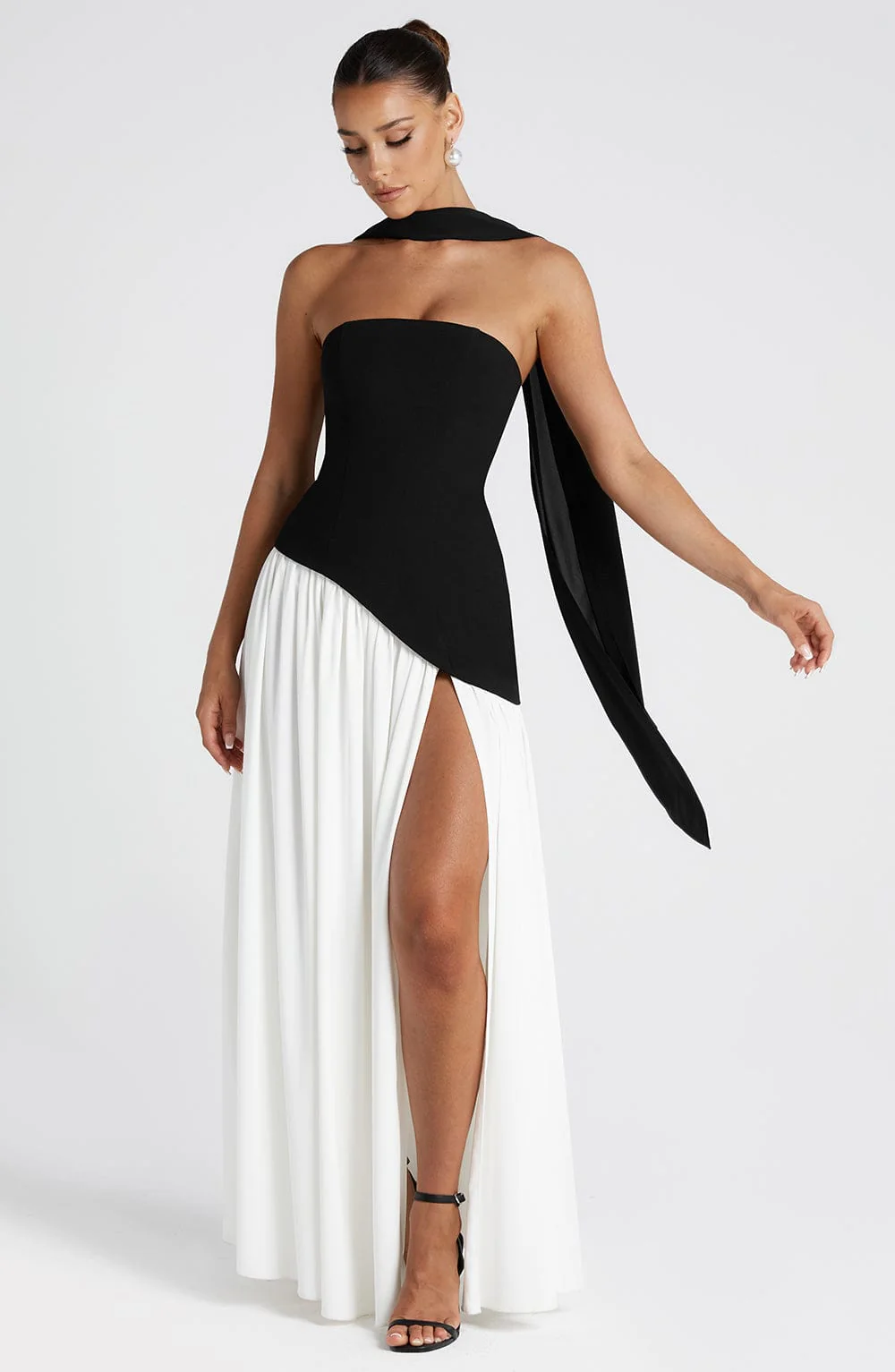 womens-strapless-woven-maxi-dress-with-side-slit-and-scarf-11